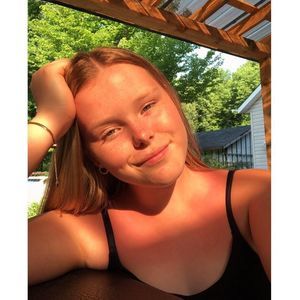 Meet your Posher, Alyssane